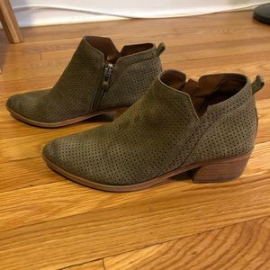 Size 7 Franco Sarto olive green booties